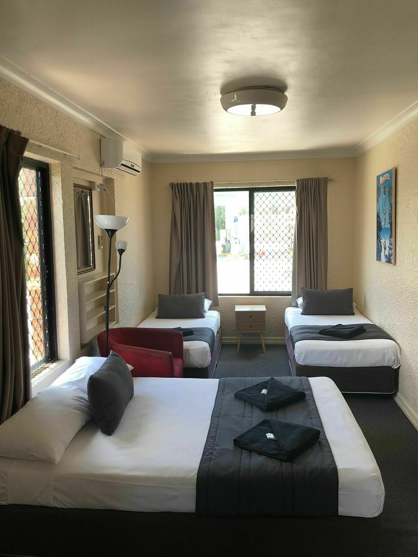 Kingsford Riverside Inn Brisbane Exterior photo