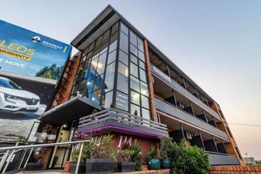 Kingsford Riverside Inn Brisbane Exterior photo